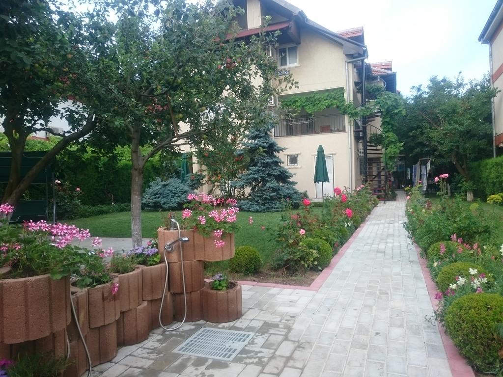 Zoi Residence كوستِنيست المظهر الخارجي الصورة